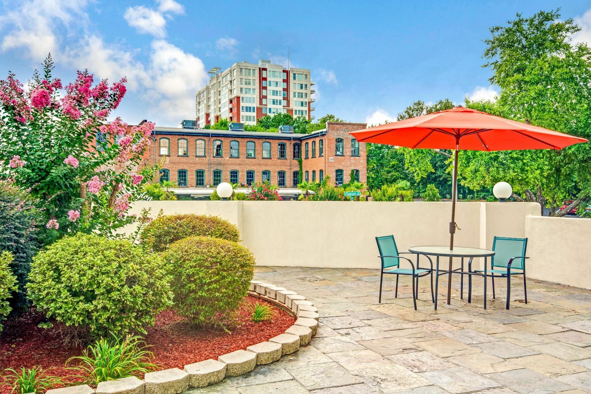 The Longleaf Hotel Raleigh Bagian luar foto